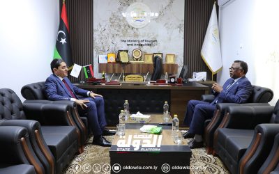 وزيرا السياحة والعمل يبحثان تعزيز التعاون بين الوزارتين لتنمية الاقتصاد الوطني