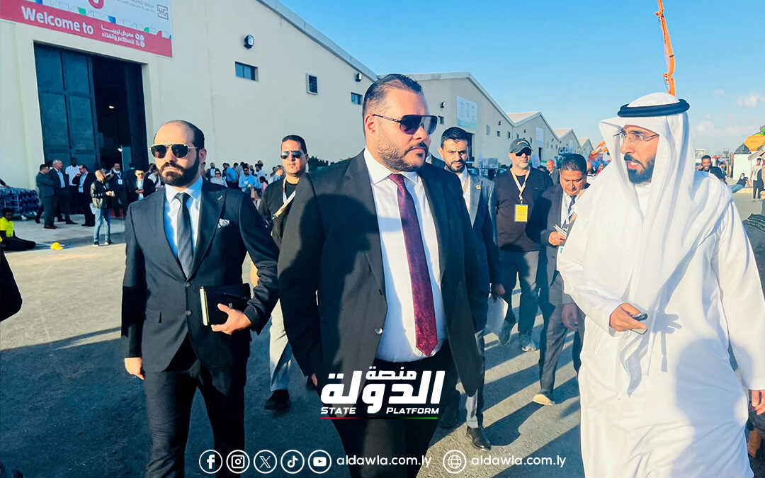 وزير الدولة الإماراتي يزور معرض ليبيا بيلد في بنغازي