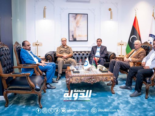 نائب رئيس الوزراء يبحث مع عدد من النواب مستجدات الأوضاع السياسية والخدمية في البلاد 