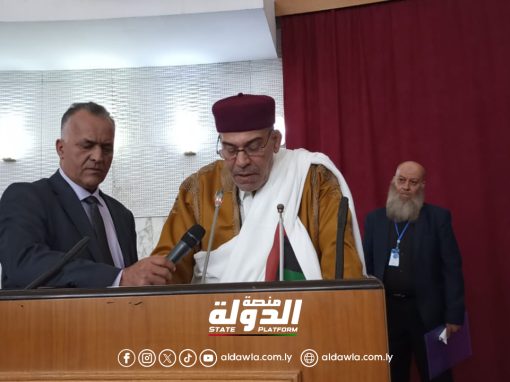 وزير الخدمة المدنية يشارك في ورشة عمل حول حقوق المرأة العاملة في البيضاء