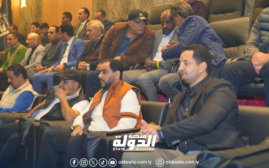 رئيس الوزراء يشارك في الحفل الافتتاحي لمباراة اعتزال أسطورة كرة القدم لاعب نادي النصر كابتن خالد حسين