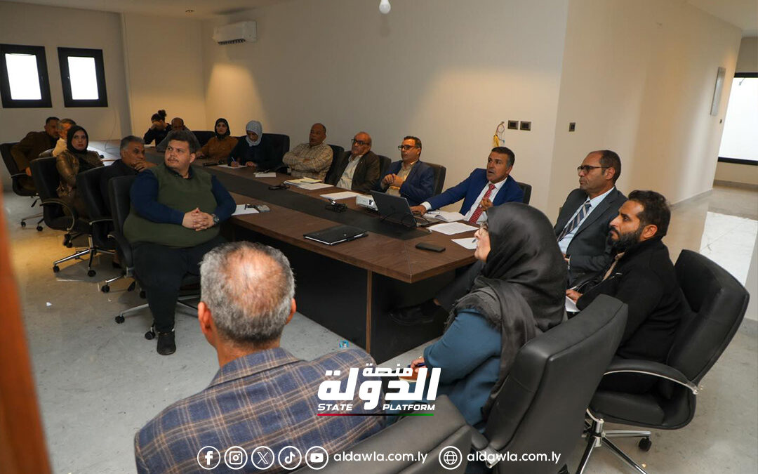 وزير الصحة يبحث سبل تحسين النظام الصحي وتطوير الخدمات المقدمة للمواطنين