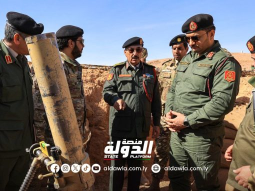 رئيس أركان القوات البرية يحضر التمرين التعبوي للواء 128 معزز في منطقة الجفرة