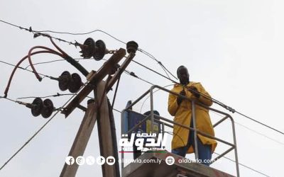 وزير الكهرباء يثمن دور جنود الجيش الأزرق في صيانة مختلف الأعطال بكافة المدن والمناطق رغم صعوبة الظروف الجوية