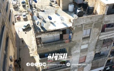 لجنة حصر وتقييم المباني الآيلة للسقوط تجري زيارة لتقييم عمارة بشارع الوحدة العربية في بنغازي