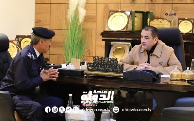 وزير الداخلية يشدد على أهمية تطوير المناهج الدراسية للمعهد العالي للضباط