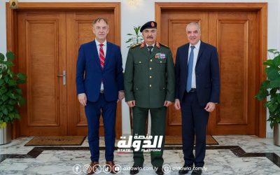 القائد العام يبحث مع المبعوث الألماني إلى ليبيا سبل الدفع بالعملية السياسية وإجراء الانتخابات