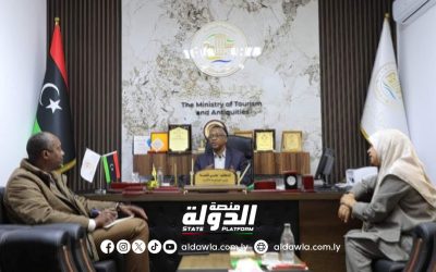وزير السياحة يبحث آلية دعم المشاريع السياحية والأثرية في بلدية جالو.