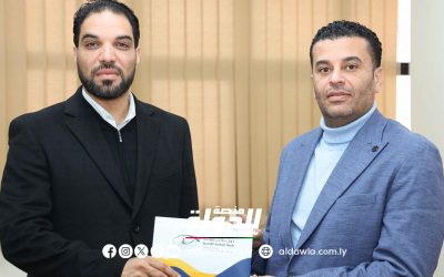 رئيس متابعة الأجهزة الرقابية يتسلم الخطة الاستراتيجية لهيئة الرقابة الإدارية للعام 2025م – 2030م.