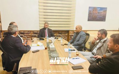 السفير الليبي بالقاهرة يناقش أوضاع المكتب الصحي بالسفارة لدى جمهورية مصر