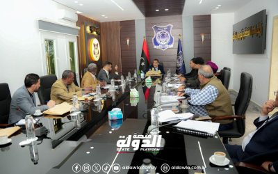 وزير الداخلية يعقد الاجتماع الأول للمراقبين الماليين بمديريات الأمن