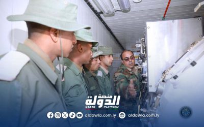 طلبة الكلية البحرية توكرة يقومون بزيارة تدريبية إلى معسكر القوات الخاصة البحرية