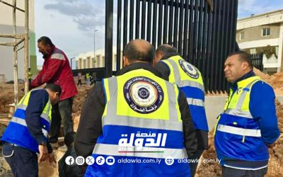 فرق الطوارئ بوزارة الكهرباء تتمكن من إصلاح عطل طارئي بأحد الكوابل الرئيسية بحي بلعون في بنغازي