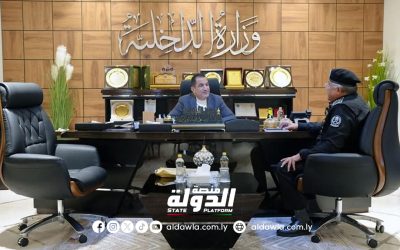 وزير الداخلية بالحكومة الليبية يناقش سير العمل الأمني بمديرية أمن سرت
