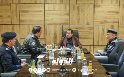 وزير الداخلية يطلع على إنجازات الأجهزة الأمنية بالوزارة خلال العام الماضي