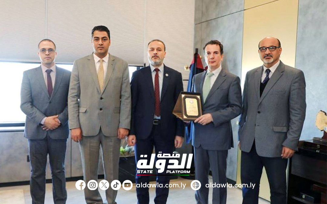رئيس جامعة بنغازي يبحث مع القنصل اليوناني الاستعدادات الجارية لانطرق اليوم العالمي للغة اليونانية