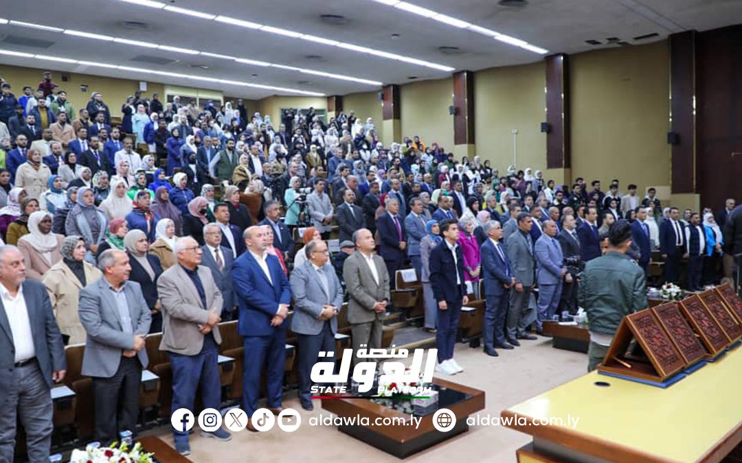 كلية الطب بجامعة بنغازي تحتفل بتخريج 52 دفعة من كلية الطب البشري