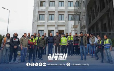 المهندس بلقاسم خليفة يتفقد مشروع صيانة وتطوير المجمع الإداري في درنة