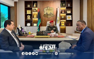 الأمين العام للقيادة العامة يلتقي وزير خارجية السنغال الأسبق بحضور وزير الخارجية بالحكومة الليبية