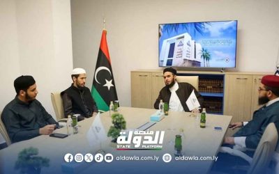 وزير الأوقاف يكرّم القارئ إسلام شلّوف لحصوله على المركز الثاني في مسابقة تنزانيا الدولية