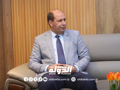 وزير التعليم العالي يقرر إيفاد عدد من الطلبة للدراسة بالداخل