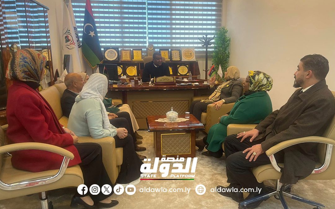 وزير الشؤون الاجتماعية يؤكد على أهمية دعم وتمكين المرأة