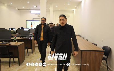 وزير العمل والتأهيل يتابع سير الدورات التدريبية بمدينة بنغازي