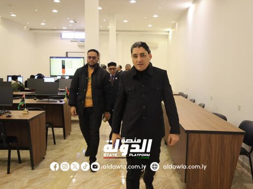 وزير العمل والتأهيل يتابع سير الدورات التدريبية بمدينة بنغازي