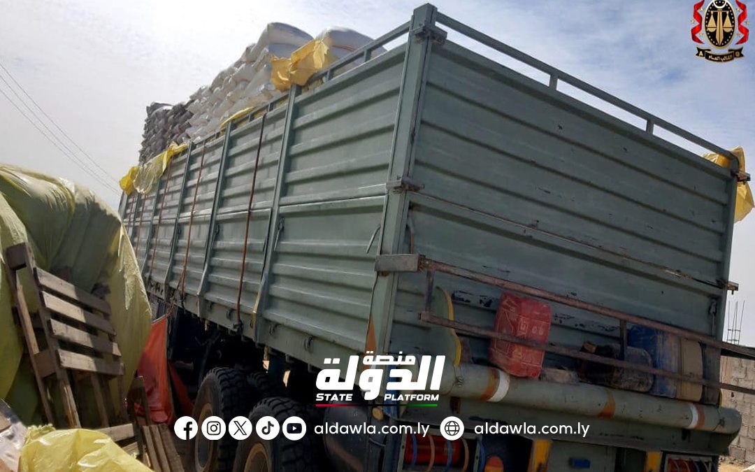 النيابة العامة تضبط شحنات وقود ومواد غذائية مهربة في مدينة سبها