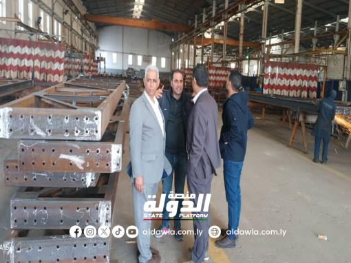 وزارة الكهرباء توفد فريق عمل إلى تونس لزيارة مصانع الأبراج وأعمدة الإنارة