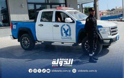 الحرس البلدي بنغازي ينفذ حملة لإزالة العروضات العشوائية من الفضاء العام