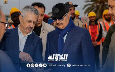 المشير خليفة حفتر يجري جولة ميدانية في بنغازي ويتابع مشاريع استراتيجية